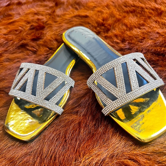 Metallic Gold Rhinestone Sandals - Picture 3 of 3